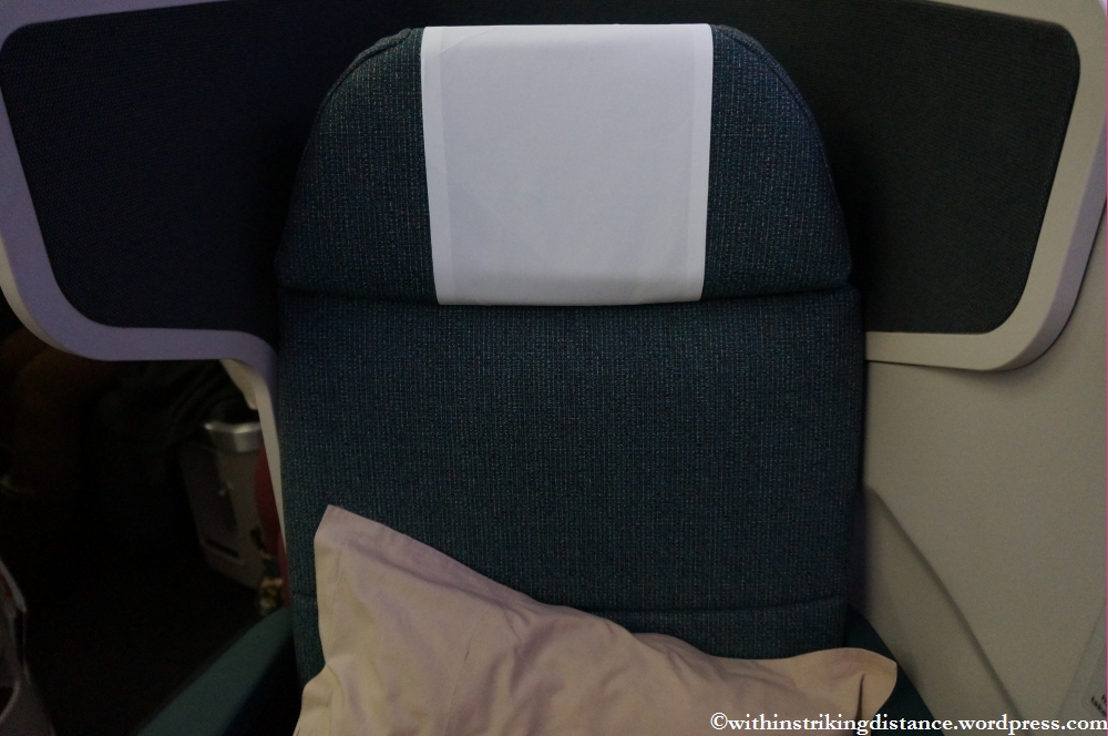 CX 566 HKG-KIX 004