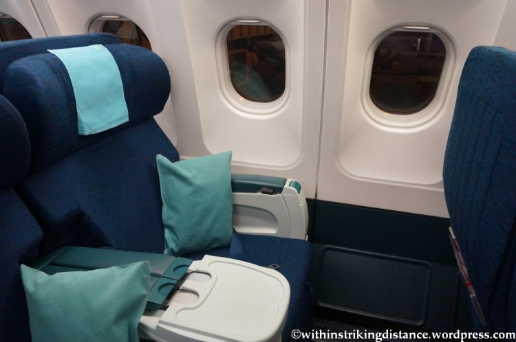 16Apr13 CX 905 HKG MNL 001