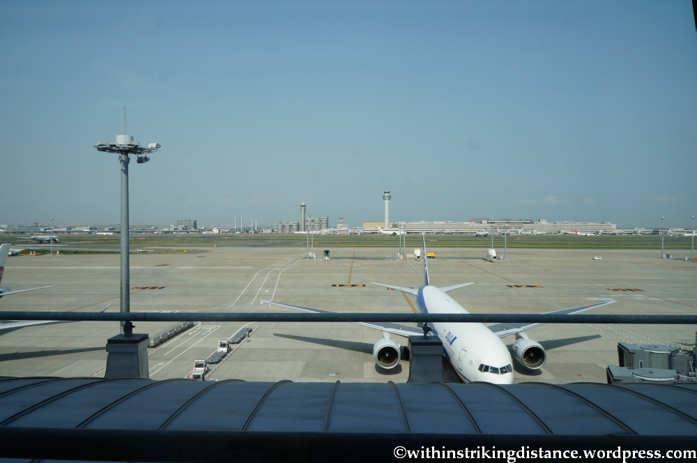 16Apr13 JAL Sakura Lounge HND 005