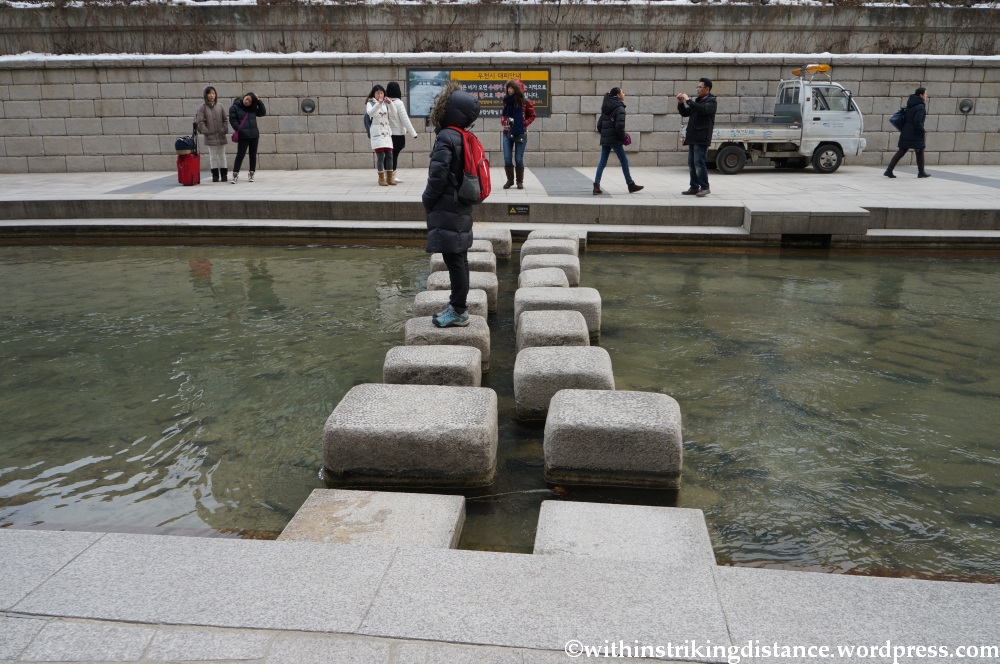12Feb13 Seoul Cheonggyecheon 010