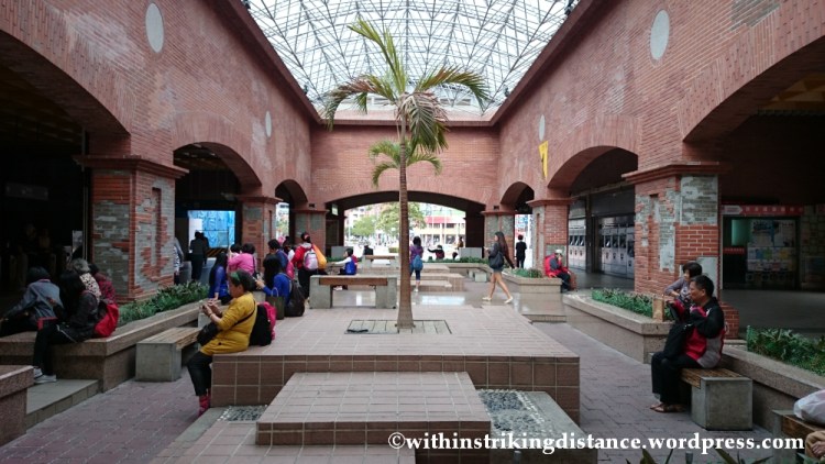 06Nov14 Tamsui Metro Station Danshui Taipei Taiwan 002