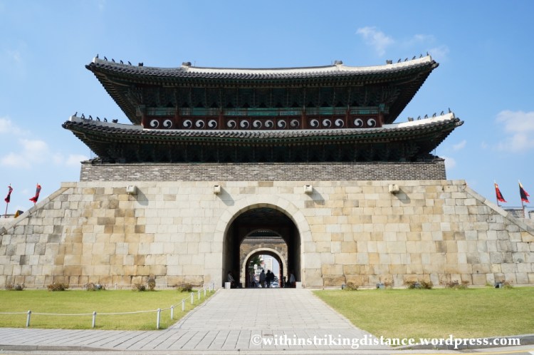 14Oct13 Janganmun Hwaseong Fortress Suwon South Korea 004