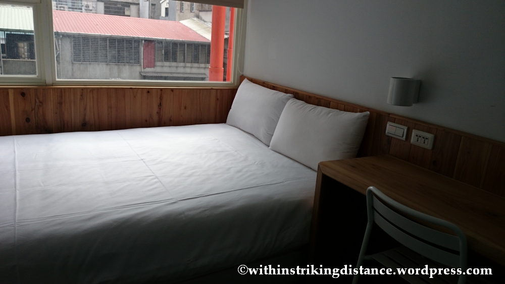 06-07Nov14 Star Hostel Taipei Main Station Taiwan 002