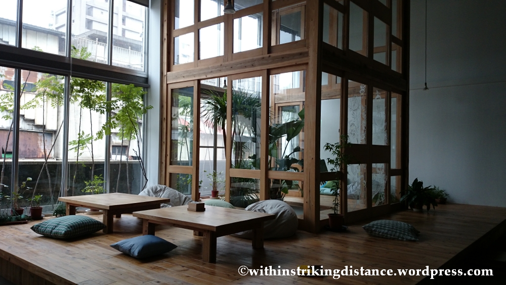06-07Nov14 Star Hostel Taipei Main Station Taiwan 004