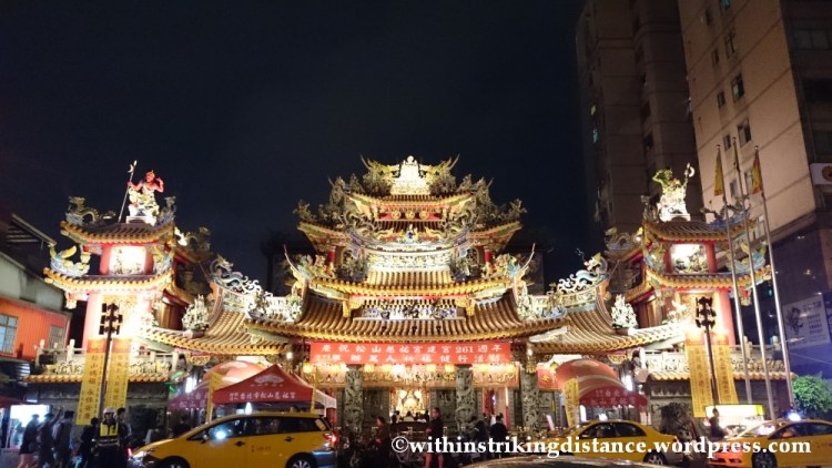 06Nov14 Raohe Street Night Market Ciyou Temple Taipei Taiwan 016