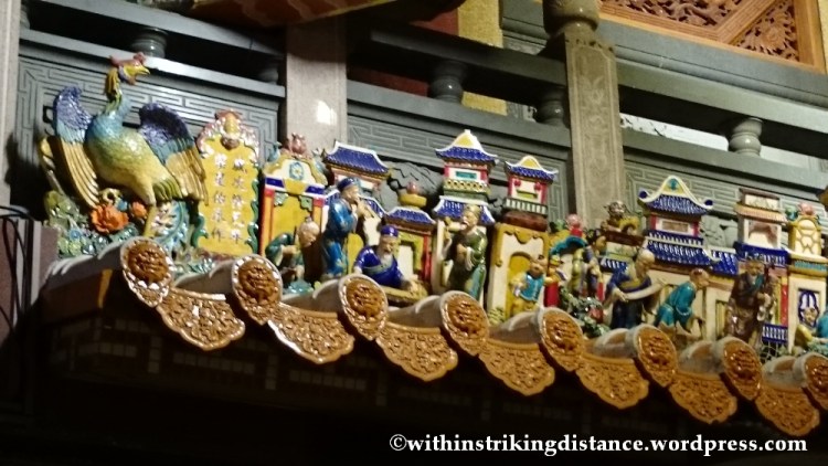 06Nov14 Raohe Street Night Market Ciyou Temple Taipei Taiwan 029