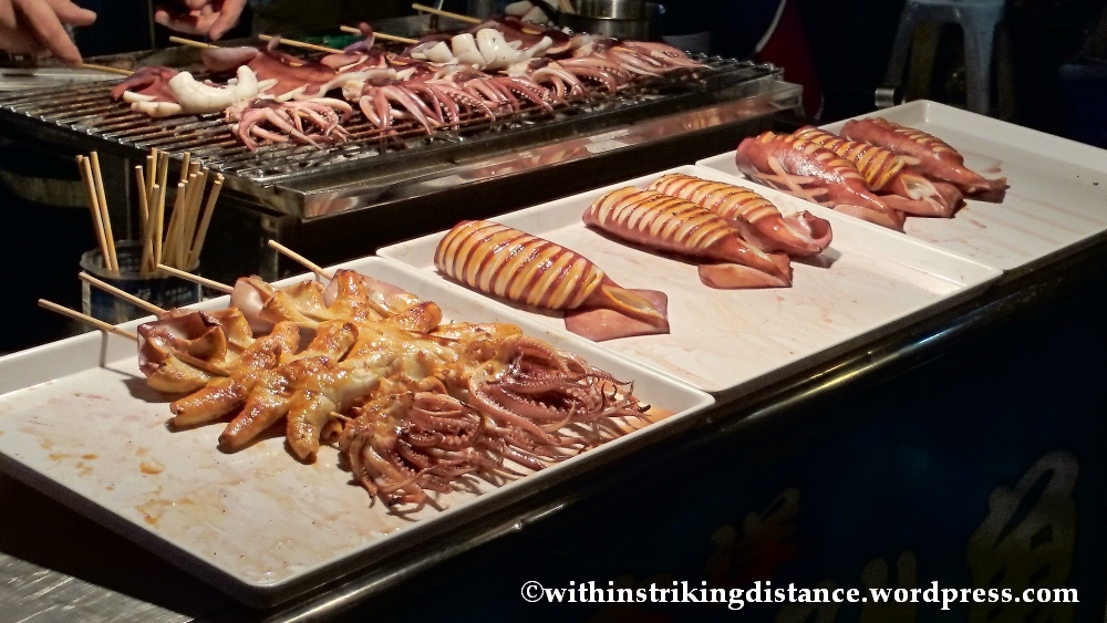 06Nov14 Raohe Street Night Market Taipei Taiwan 020