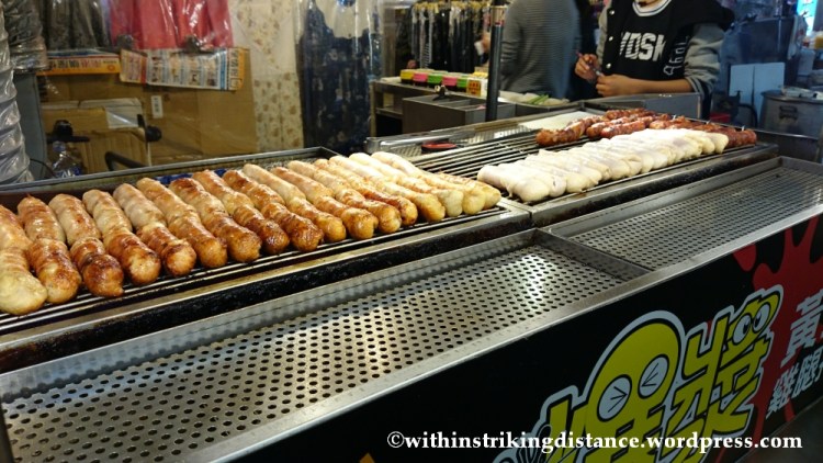 06Nov14 Raohe Street Night Market Taipei Taiwan 022