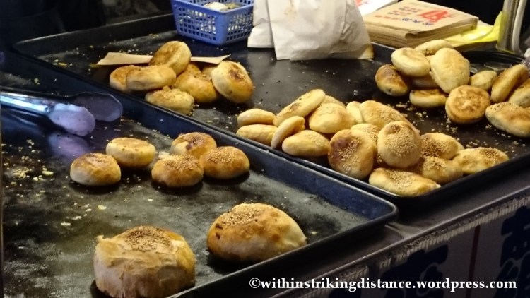 06Nov14 Raohe Street Night Market Taipei Taiwan 026