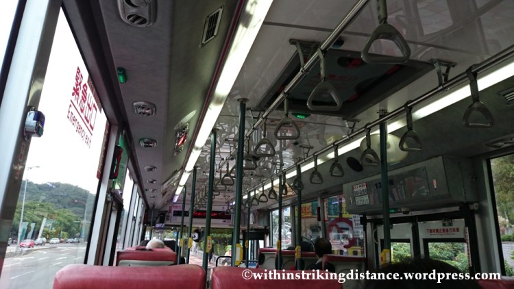 07Nov14 Bus from National Palace Museum Taipei Taiwan 011