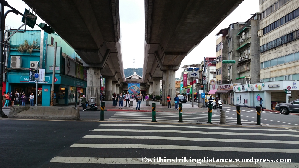07Nov14 Shilin Metro Station Taipei Taiwan 012