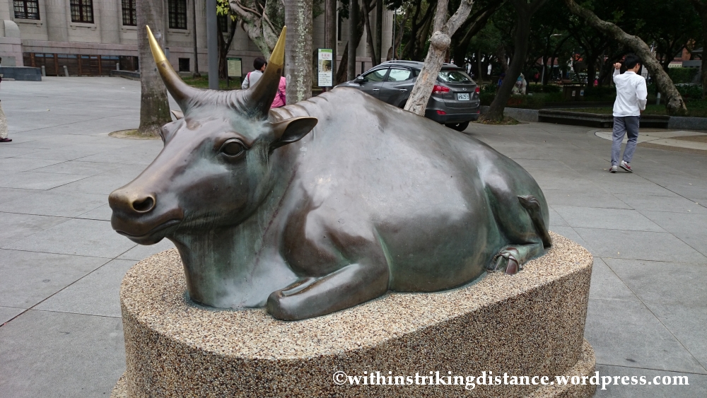 07Nov14 043 Taiwan Grand Shrine Copper Bull National Taiwan Museum Taipei Taiwan