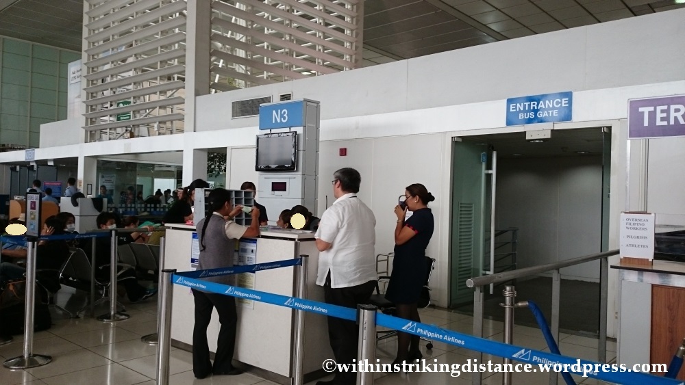 23Mar15 001 Economy Class Philippine Airlines PR 426 Manila Fukuoka
