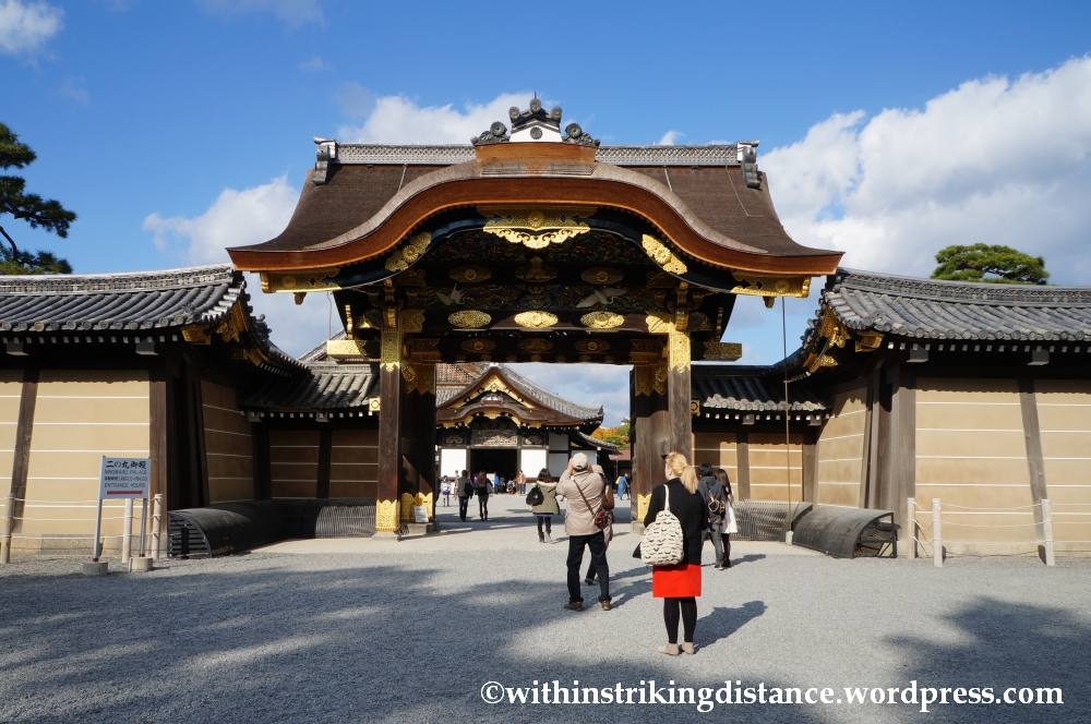 23Nov14 002 Karamon Ninomaru Palace Nijo Castle Kyoto Kansai Japan
