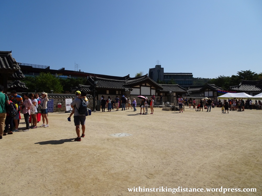 27Sep15 1002 South Korea Seoul Namsangol Hanok Village