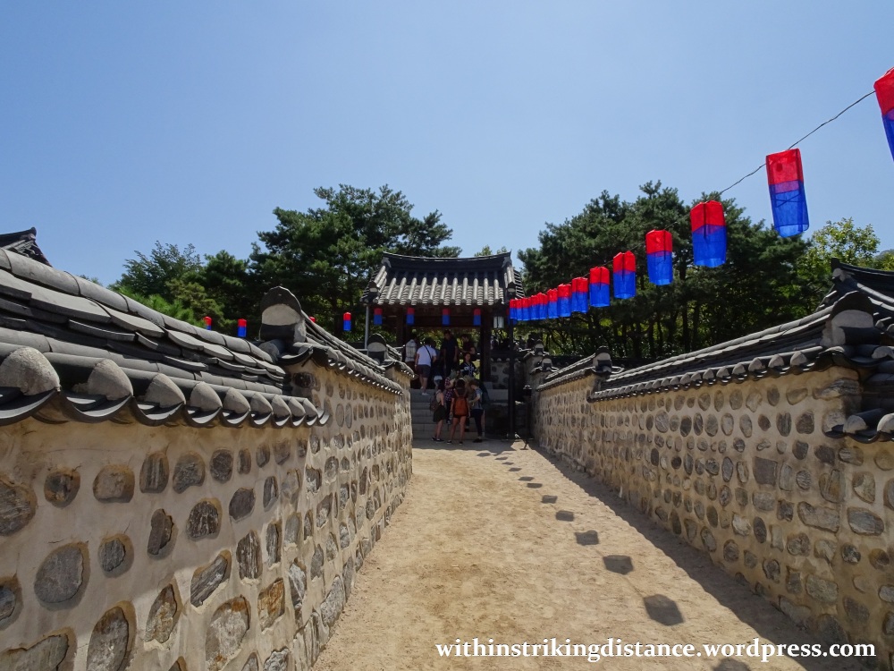 27Sep15 1010 South Korea Seoul Namsangol Hanok Village