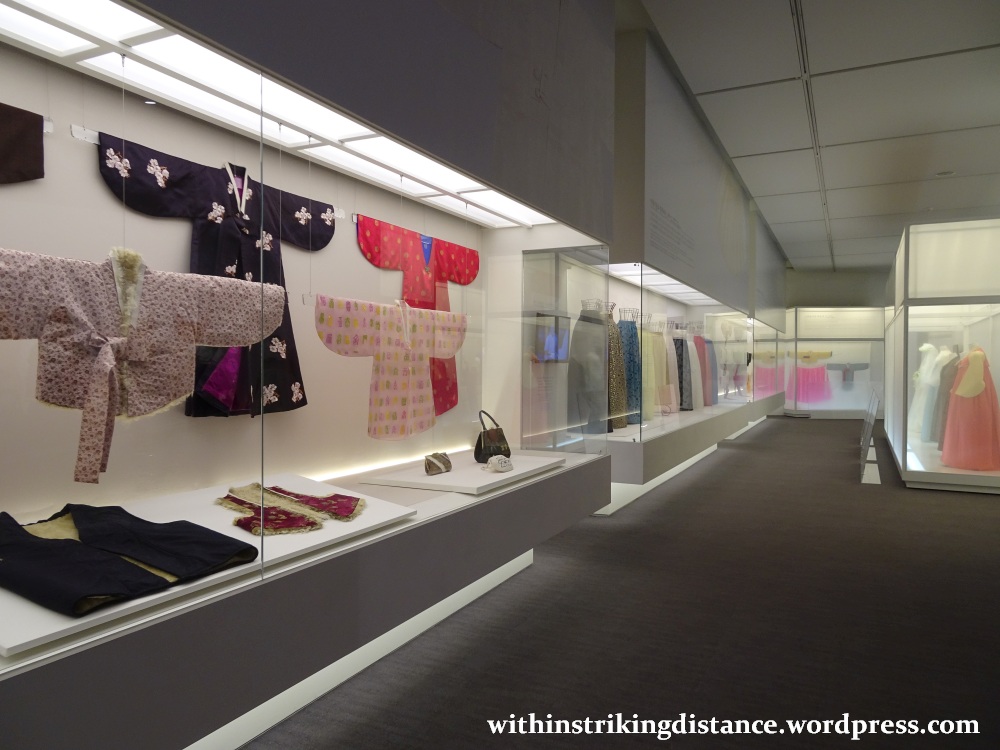 29Sep15 004 South Korea Seoul Cheongwadae Sarangchae Hanbok