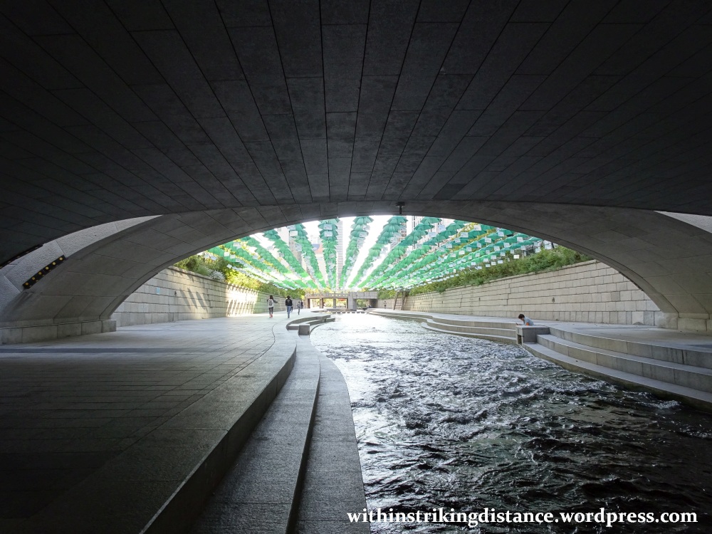 29Sep15 005 South Korea Seoul Cheonggyecheon