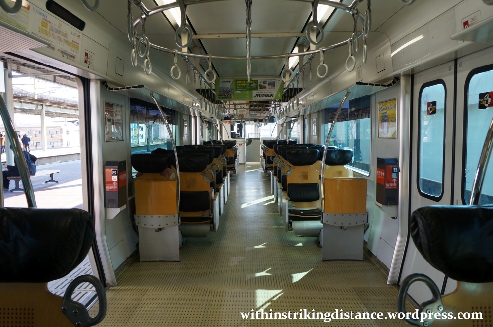 25Mar15 002 Japan JR Kyushu 817 Series EMU Train