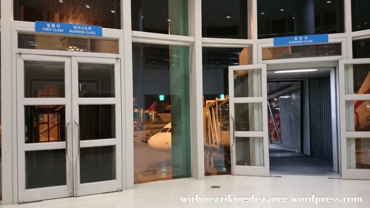09Feb16 003 AirAsia Flight Z2 85 ICN MNL Incheon Gate