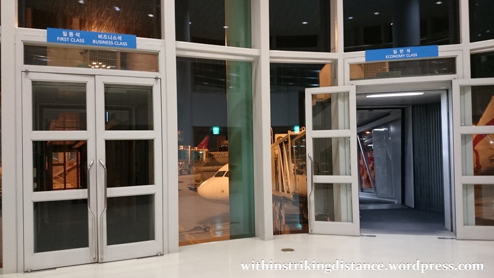 09Feb16 003 AirAsia Flight Z2 85 ICN MNL Incheon Gate