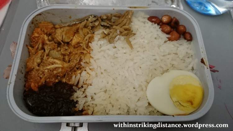 09Feb16 011 AirAsia Flight Z2 85 ICN MNL Meal Pak Nasser Nasi Lemak