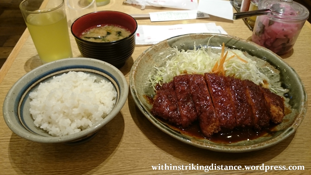06Jun16 001 Japan Honshu Nagoya Yabaton Miso Rosu Tonkatsu Teishoku Dinner