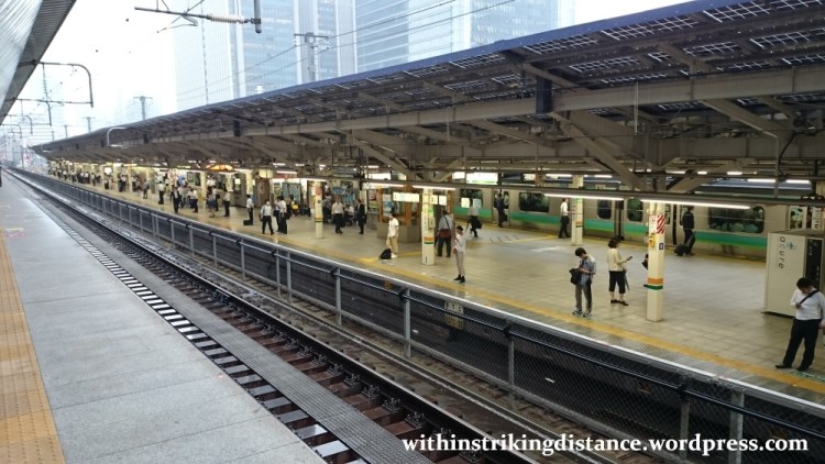 03Jul15 002 Tokyo Station JR East Tokaido Line Platform 10 from Shinkansen Platform 20