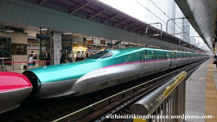 03Jul15 003 Tokyo Station JR East Tohoku Akita Shinkansen E5 Series Bullet Train