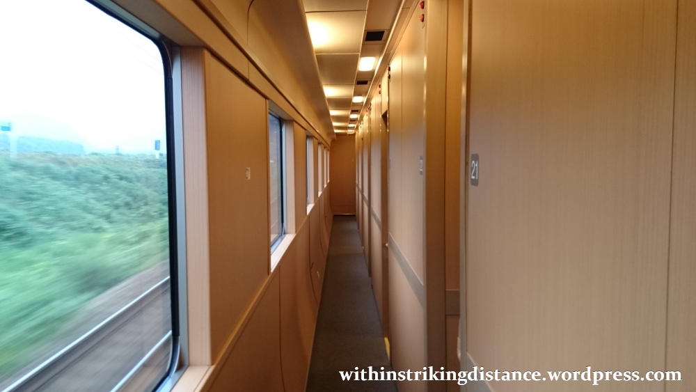05-06Jul15 013 Japan Honshu 285 Series EMU JR Tokyo Izumo-shi Sunrise Izumo Night Train Sleeper