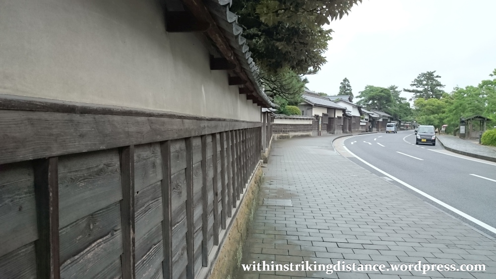 07jul15-002-japan-honshu-shimane-matsue-shiomi-nawate-street-former-samurai-district-houses