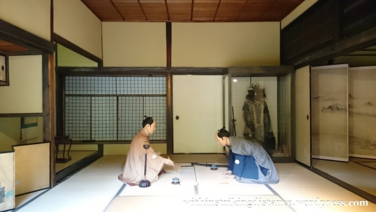 07jul15-005-japan-honshu-shimane-matsue-shiomi-nawate-street-former-samurai-district-houses