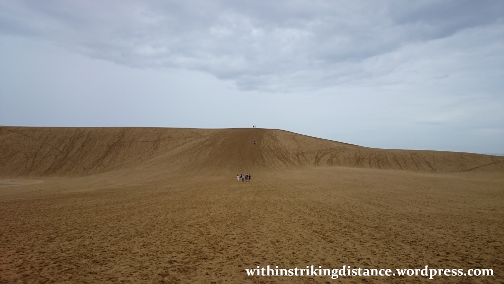 08jul15-003-japan-tottori-sand-dunes-sakyu