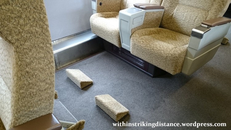 09jul15-002-japan-jr-west-381-series-emu-kounotori-limited-express-train