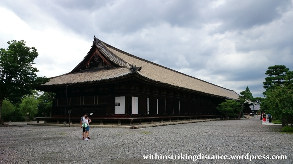 09jul15-004-japan-kansai-kyoto-sanjusangendo-rengeoin-temple