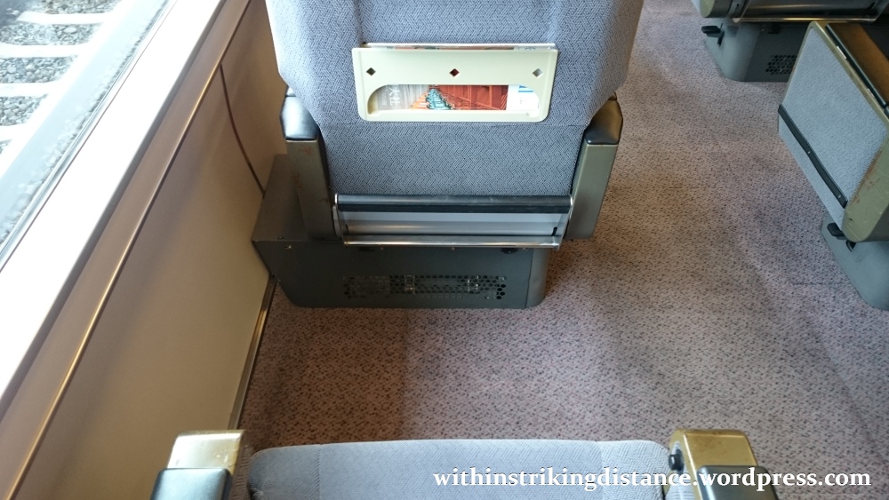 09jul15-005-japan-jr-west-281-series-emu-haruka-limited-express-train