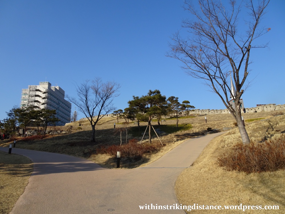 06feb16-004-south-korea-seoul-dongdaemun-heunginjimun-gate-old-city-wall