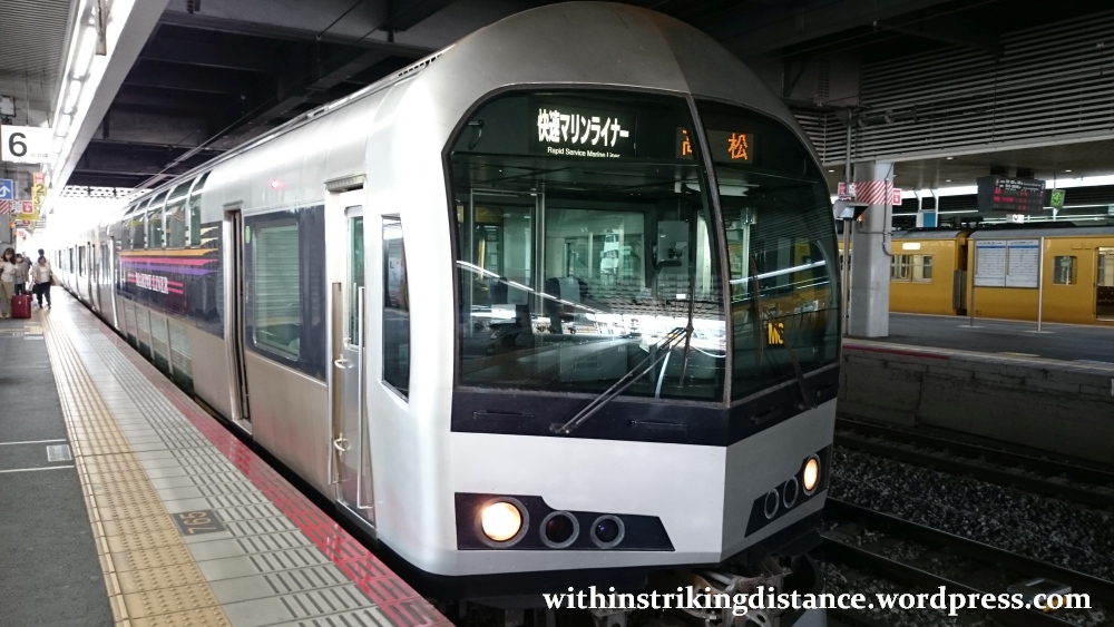 10jul15-001-japan-railways-jr-shikoku-5000-series-emu-train-marine-liner