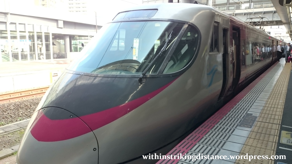 10jul15-001-japan-railways-jr-shikoku-8000-series-emu-train