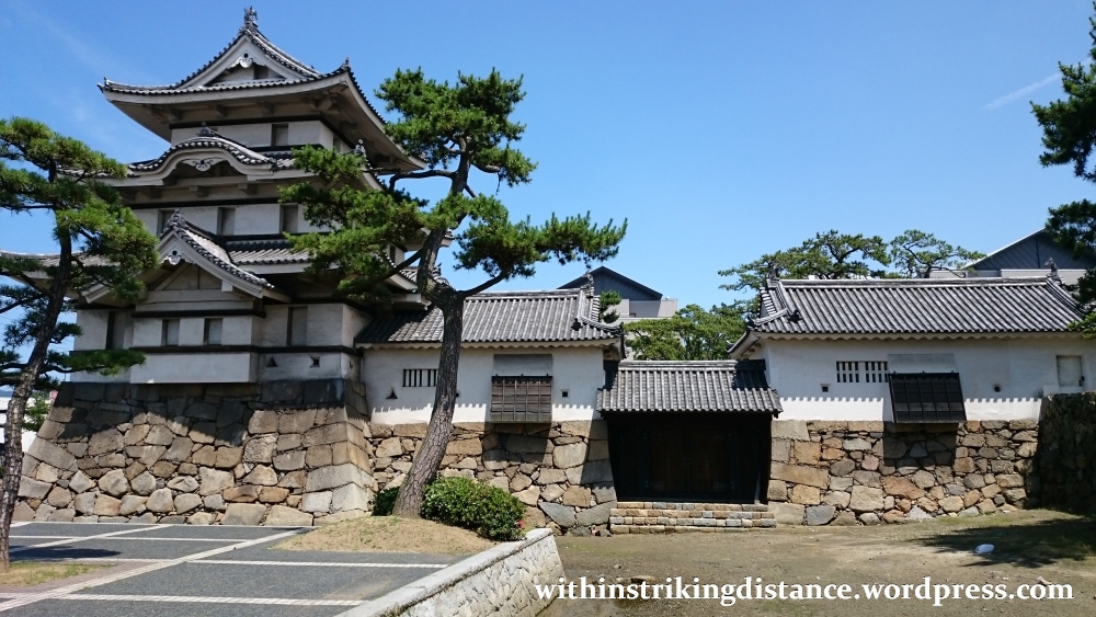 10jul15-004-japan-shikoku-kagawa-takamatsu-castle-tamamo-tsukimi-yagura-tsuzuki-yagura-mizute-gomon-gate