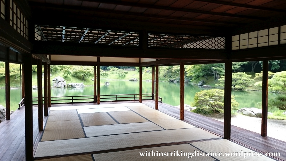 10jul15-005-japan-shikoku-kagawa-takamatsu-ritsurin-koen-garden-kikugetsu-tei-teahouse