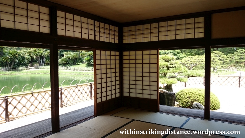 10jul15-016-japan-shikoku-kagawa-takamatsu-ritsurin-koen-garden-kikugetsu-tei-teahouse