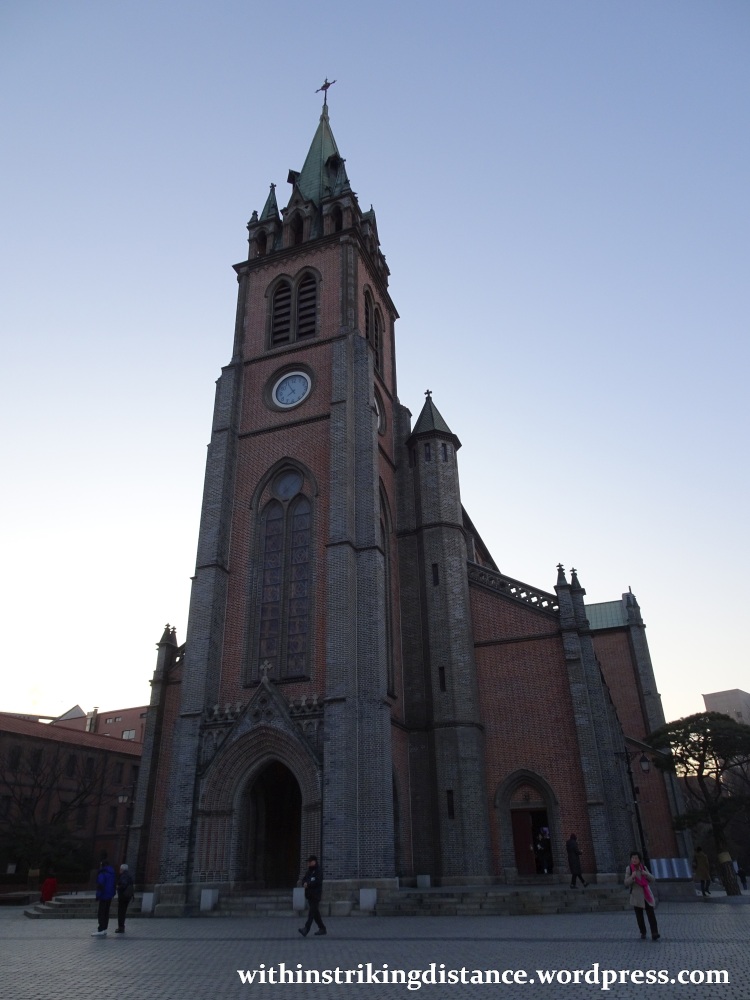 07feb16-002-south-korea-seoul-myeongdong-cathedral-catholic-church