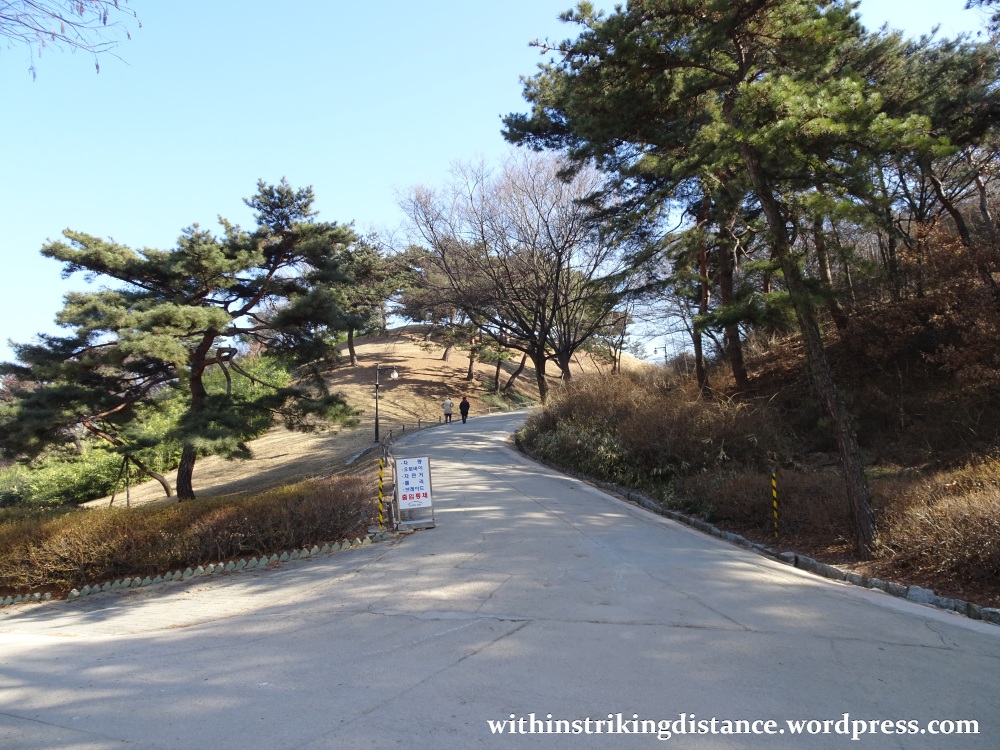 07feb16-002-south-korea-seoul-olympic-park-mongchontoseong
