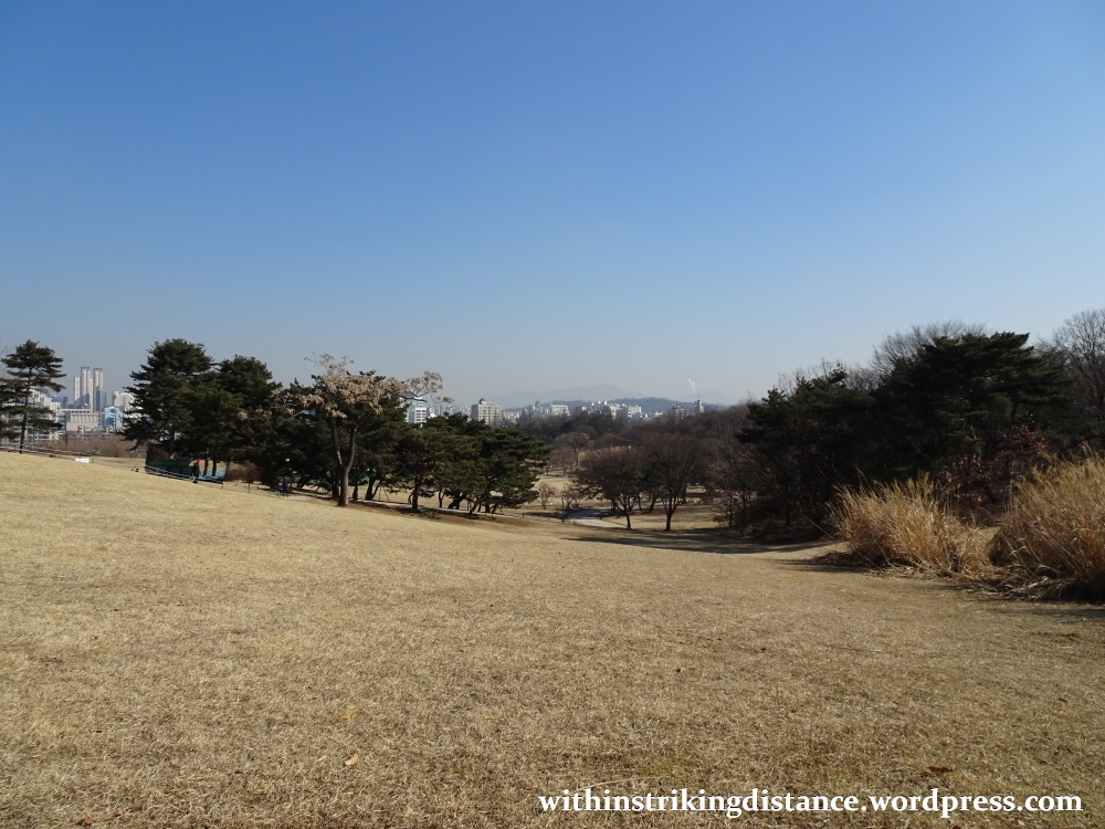 07feb16-004-south-korea-seoul-olympic-park-mongchontoseong