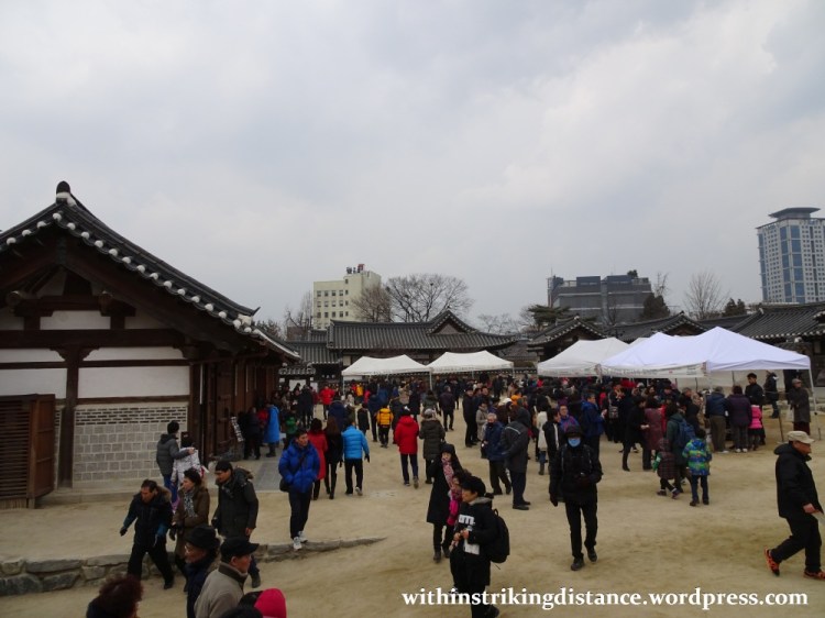 08feb16-004-south-korea-seoul-namsangol-hanok-village-seollal-lunar-new-year