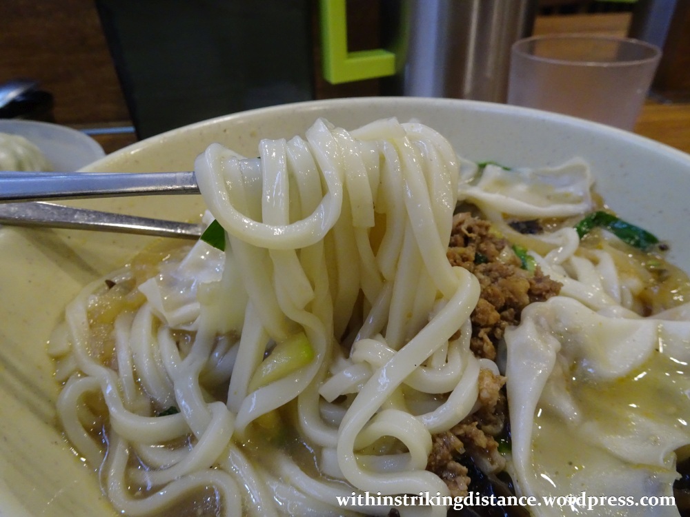 09feb16-006-south-korea-seoul-myeongdong-kyoja-kalguksu-restaurant-noodles