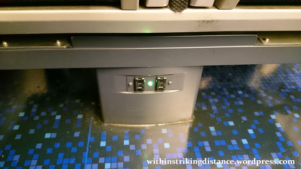 02oct16-004-japan-kanto-tokyo-to-narita-airport-keisei-skyliner-limited-express-train-ae-series-emu-set-a3
