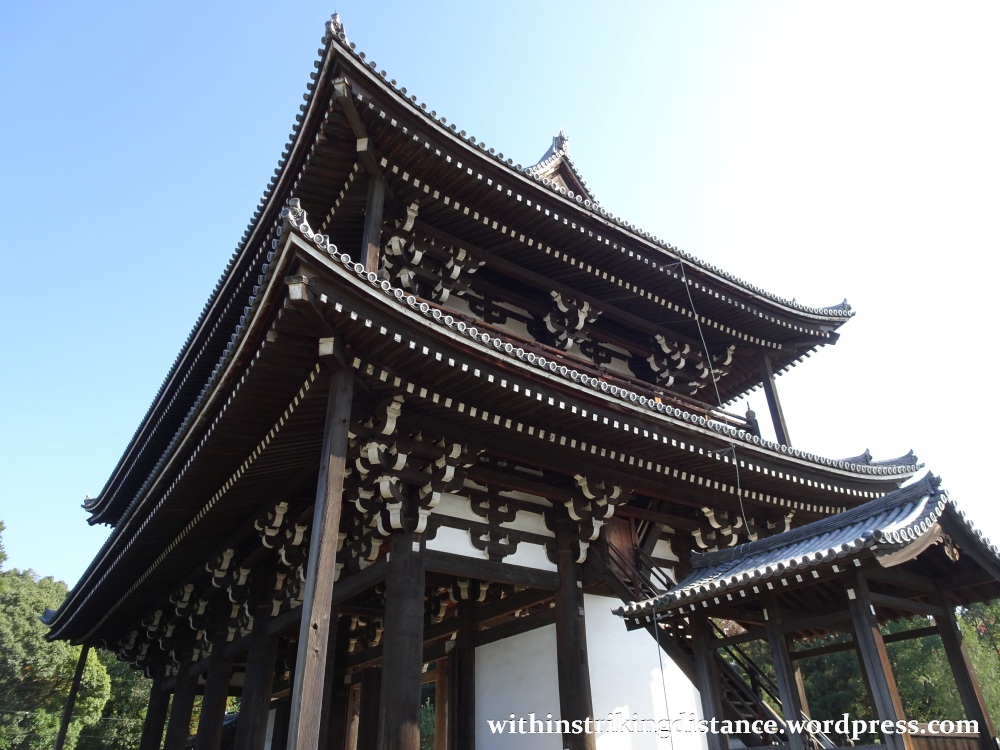 12nov16-016-japan-kyoto-higashiyama-tofukuji-autumn-leaves-koyo-sanmon